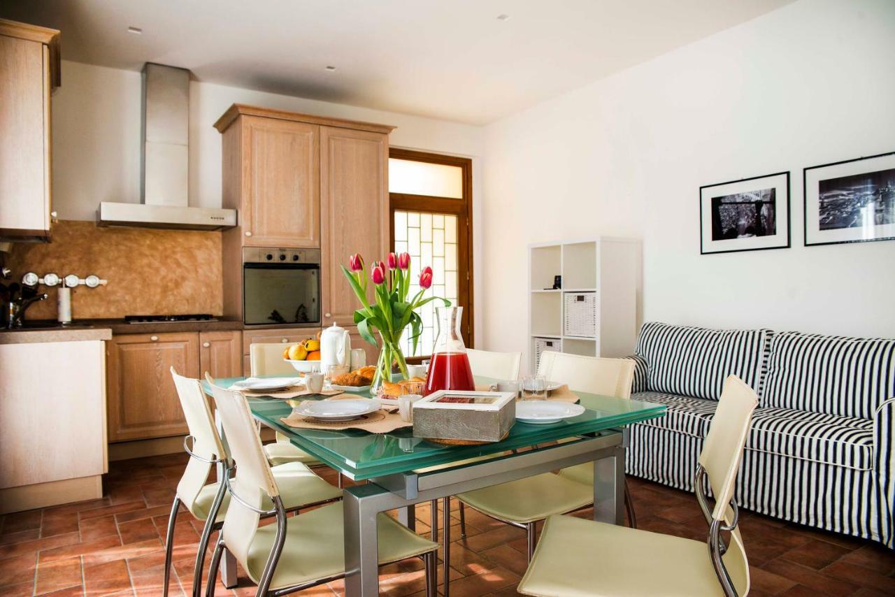 Casa Il Glicine A Due Passi Dal Centro Apartment Siena Ngoại thất bức ảnh