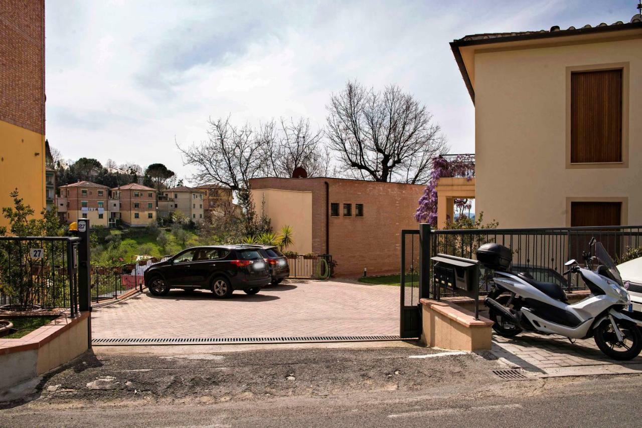 Casa Il Glicine A Due Passi Dal Centro Apartment Siena Ngoại thất bức ảnh